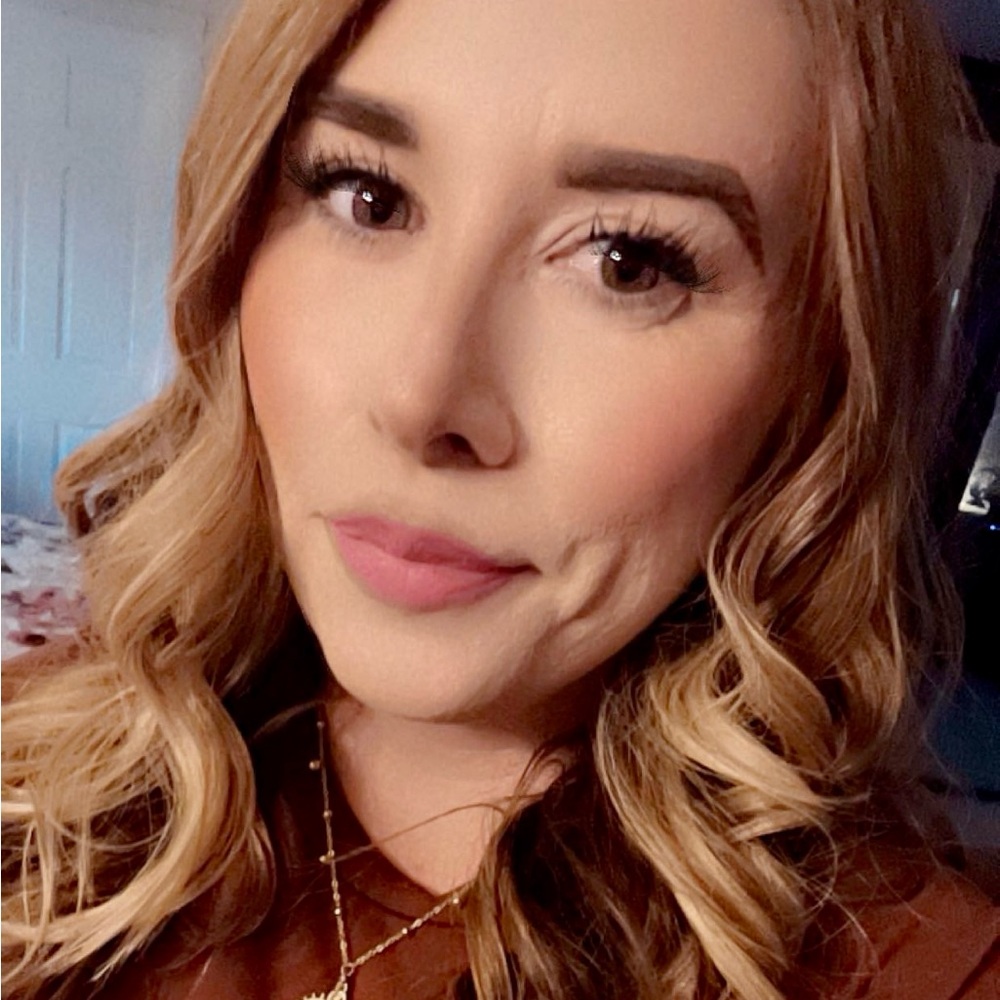 Meet your Posher, Veronica